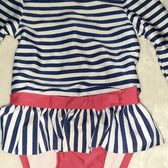 CAT & JACK 1 PC SWIMSUIT RASH GUARD RED WHITE BLUE LONG SLEEVE-GIRLS SIZE 12 MO - Picture 2 of 3